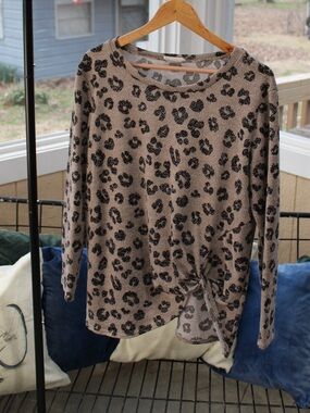🐆 Bombom Leopard Print Knot Front Top 🐆